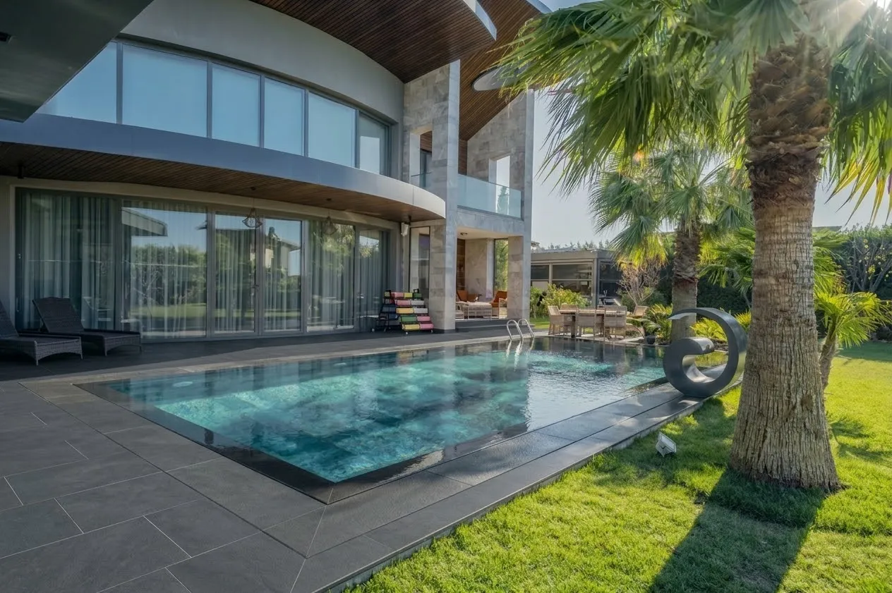 Modern Villa Havuzu